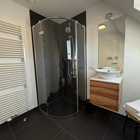 Bed & Breakfast Louwi 3*